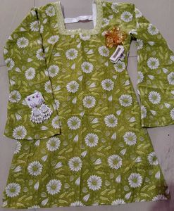 Green Floral Print Short Kurti💚