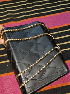 Chic Quilted Black Crossbody Bag