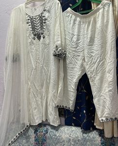 Elegant White Kurta Set with Dupatta