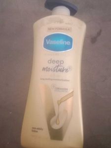 Vaseline Intensive Care Deep Moisture Lotion