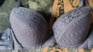 Stylish wired Lace Detail Bra
