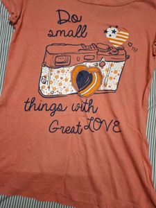 Graphic Camera Print Cropped T-Shirt