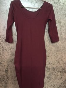 Maroon 3/4 Sleeve Fitted Dress