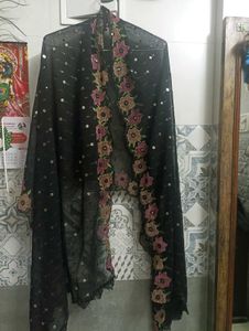 Black Duppata