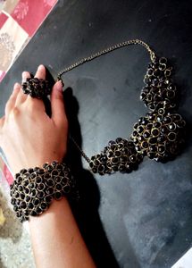 Black Stone Jewellery Set