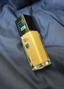 Negotiable | Maybelline Foundation 220