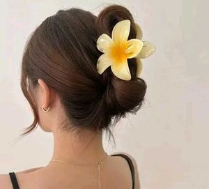 Floral Hair Claw Clips Set of 3