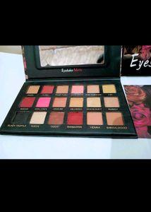 Eyeshadow Palette with Floral Design