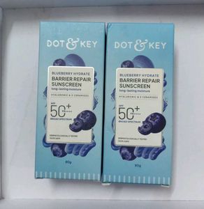 Dot & Key Blueberry Sunscreen SPF 50