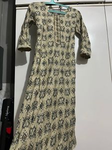 Elegant Kurta with Geometric Print