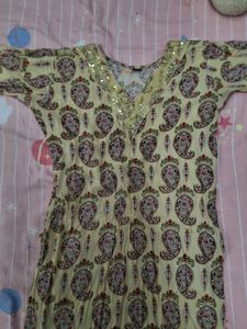 Stylish Paisley Print Kurta