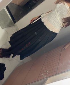 Black Pleated Skirt with Japanese Text /streetstyl