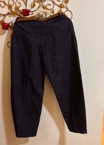 New One  BAGGY CHINO TROUSERS