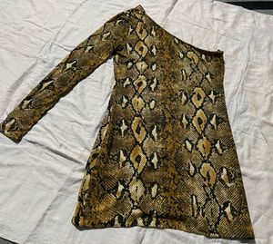 Snakeskin Print Short One-Sleeve Dress
