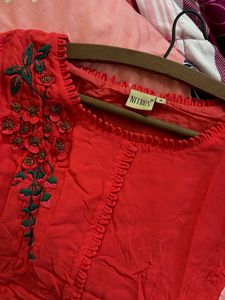 Elegant Red Kurta with Floral Embellishment