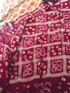 Bandhini Embroidered Saree❤️🤍