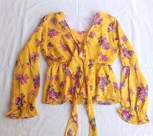 Yellow Floral Peplum top🌸