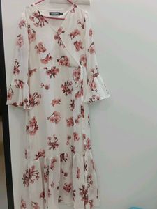Elegant White Floral Print Midi Dress