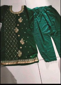 Green Colour Suit With Dupatta