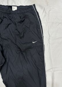 Nike Black Windbreaker Track Pants | Full Side Zip