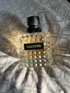 Valentino Donna Born In Roma
