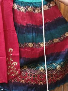Ghagra set with top+bottom+dupatta - Like new