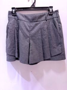 Chic Grey Pleated Skort