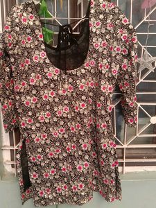 Women Kurta Set With Tulip Salwar