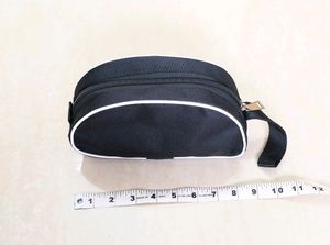🆕️ Shaving Pouch With White Pipping