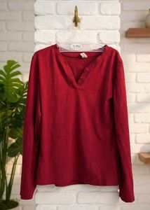 Women's Maroon Long Sleeve V-Neck Top | casual