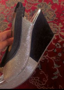 Sparkling Wedge Heels - Black &amp; Silver