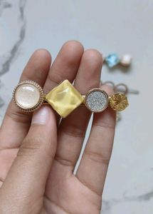 Set of 4 Cute Hair Clips