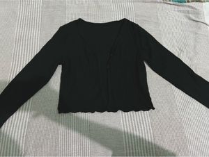 Black Cropped Cardigan
