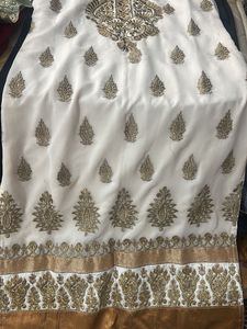 Elegant White &amp; Gold Embroidered Kurta