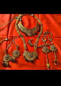 Exquisite Indian Bridal Jewellery Set