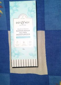 DOT & KEY Blueberry Hydrate Moisturizer