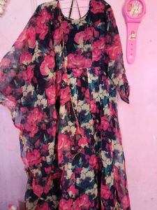 Beautiful Floral Print Gown❤️🌸