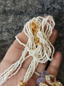 Elegant Pearl Necklace and Earrings Set