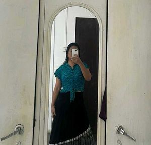 Blue &amp; Green Print Crop Top