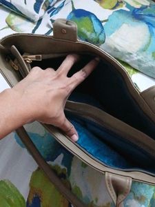 handbags used no returns bags are use