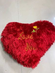 Heart-Shaped "I Love You" Plush Pillow