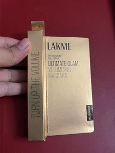 Lakme ultimate glamm volumizing mascara