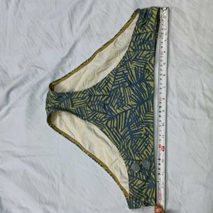 Stylish Leaf 🤎Print Bikini Bottom