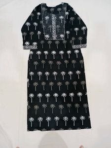 Black Suit Set With Dupatta