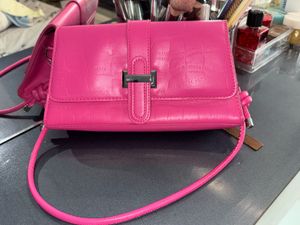savana Bright Pink Croc-Embossed Crossbody Bag