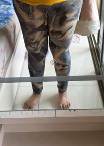 Unique Graphic Print legging