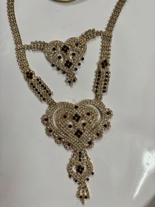 Sparkling Heart Necklace &amp; Earrings Set