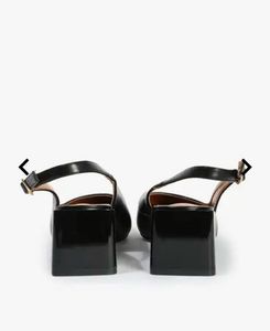 Chic Black Slingback Block Heels