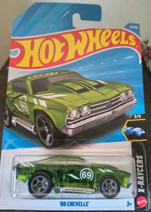 Hot Wheels Ferrari 365 GT4 Competizione Diecast Ca