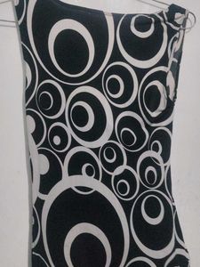 Black &amp; White Swirl Print Top